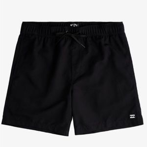 All Day Layback Boardshorts 16" size medium NWT
100% Recycled Polyester